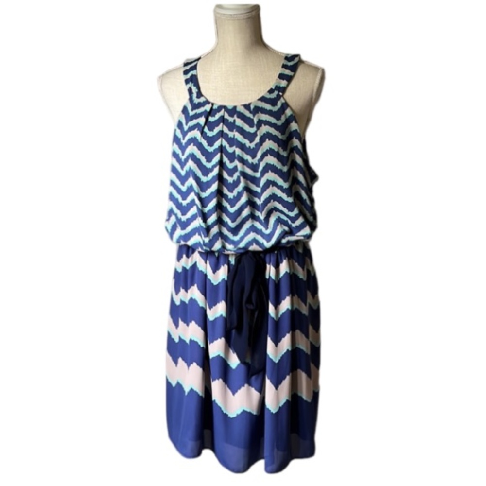 LUXOLOGY Chevron Summer Dress Size Large